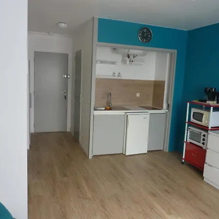 Studio Bord De Mer En Residence Merville Franceville Plage Exterior photo